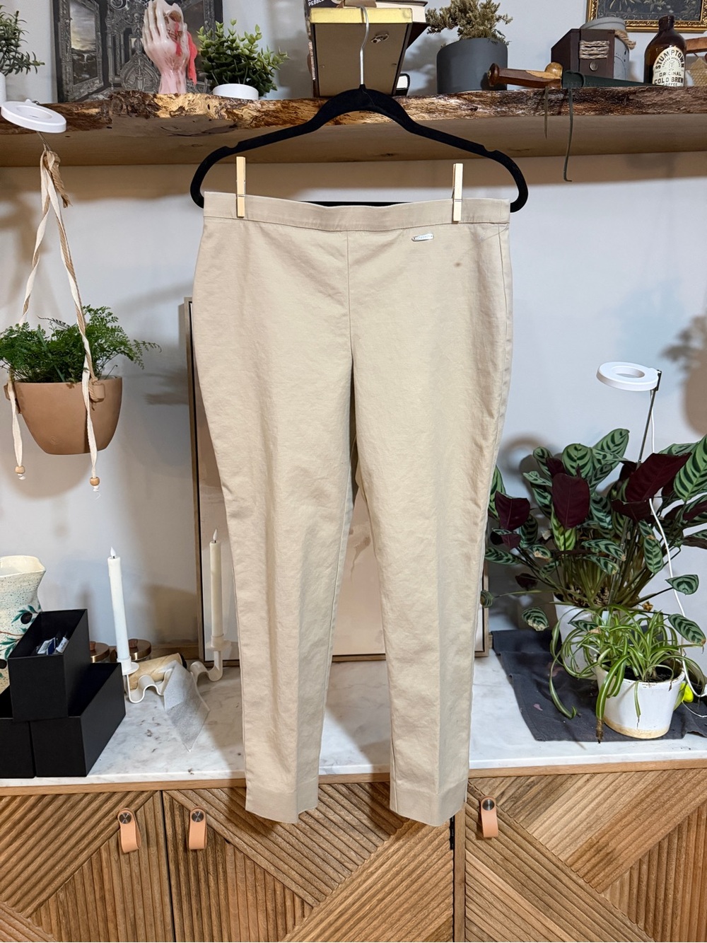 Vince Camuto Khaki Straight-Leg Ankle Pants with Elastic Waist - small stains